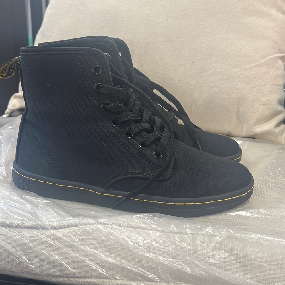 Dr. Martens Shoreditch Canvas Boots